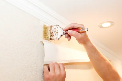 Pose de papier peint à Juilly — revêtements muraux et toiles de verre